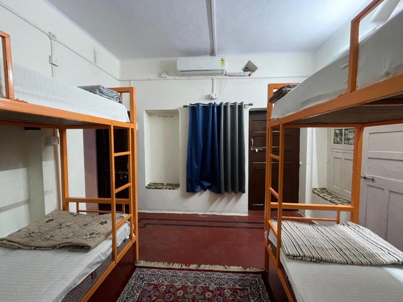 Inka Kashi Hostel Варанасі Екстер'єр фото