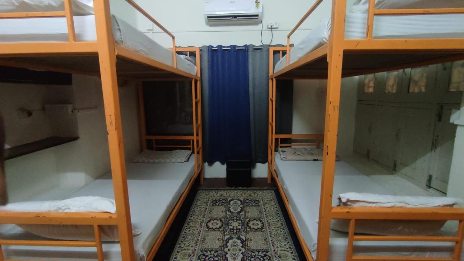 Inka Kashi Hostel Варанасі Екстер'єр фото
